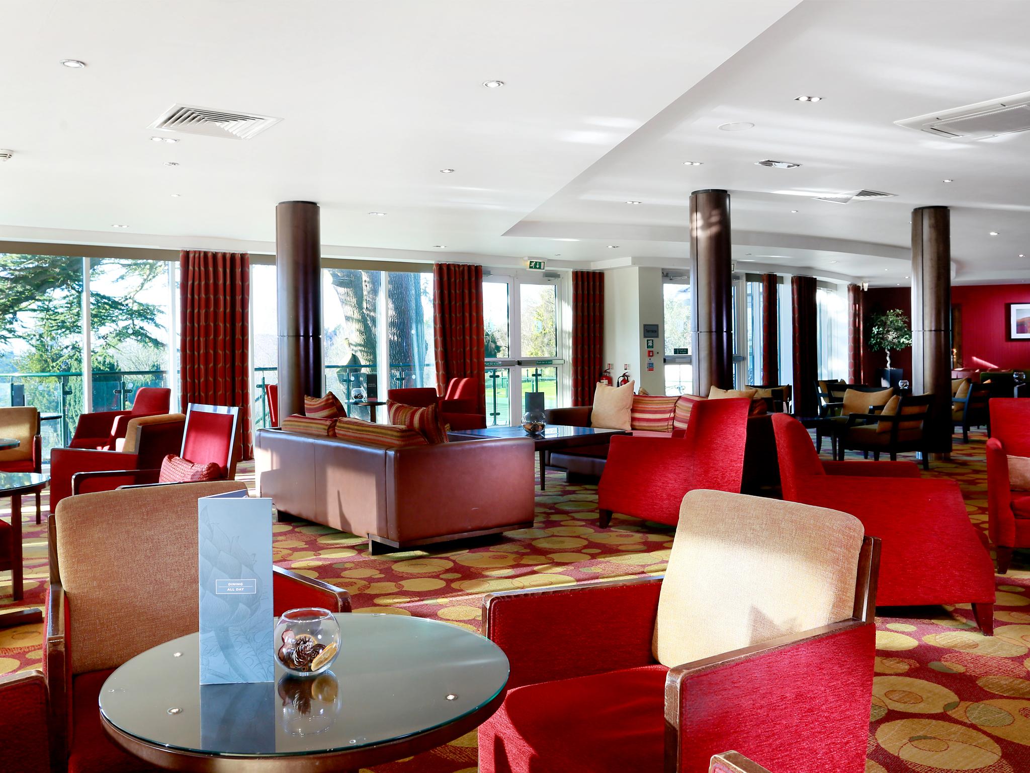 แมคโดนัลด์ พอร์ทัล โฮเต็ล กอล์ฟ แอนด์ สปา Hotel ทาร์พอร์ลีย์ ภายนอก รูปภาพ